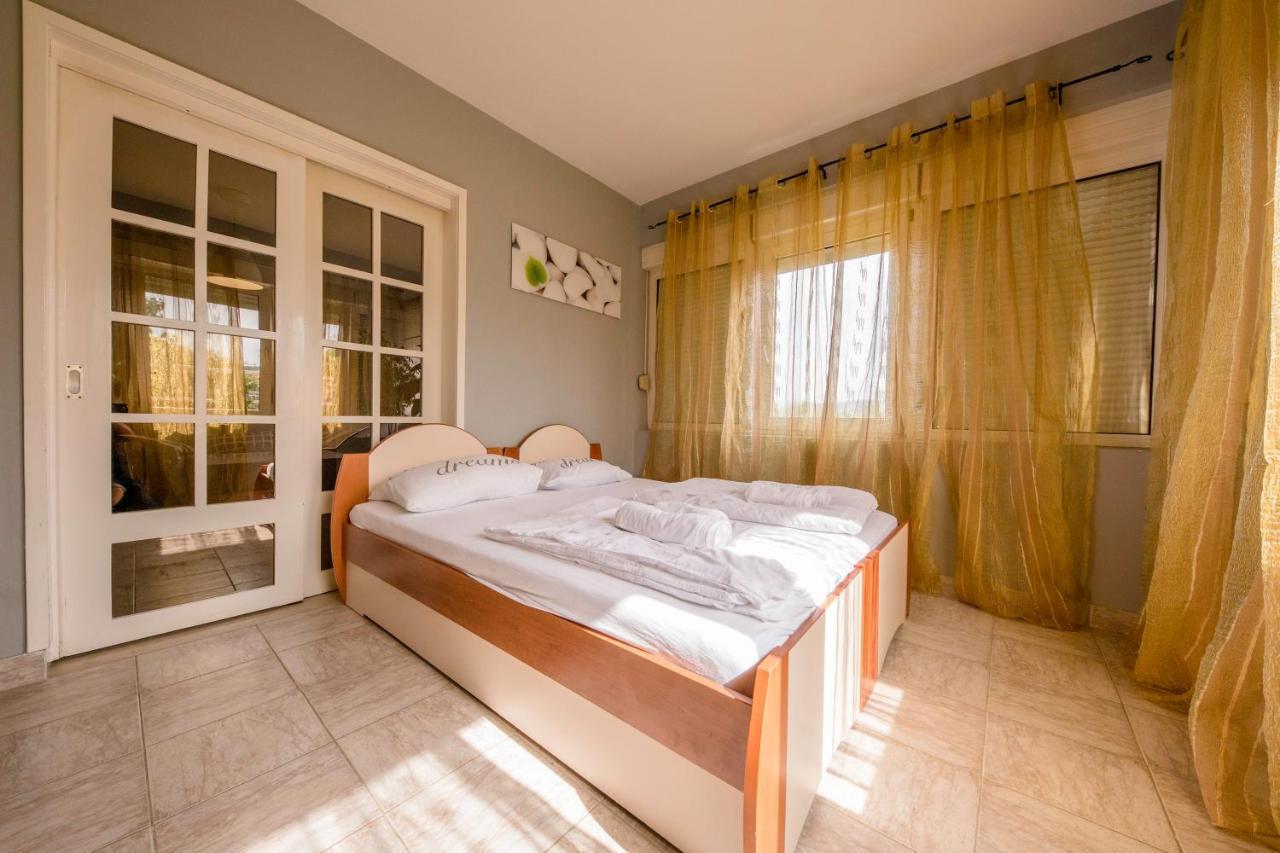 Apartmani Ana & Milo Lopar Bagian luar foto