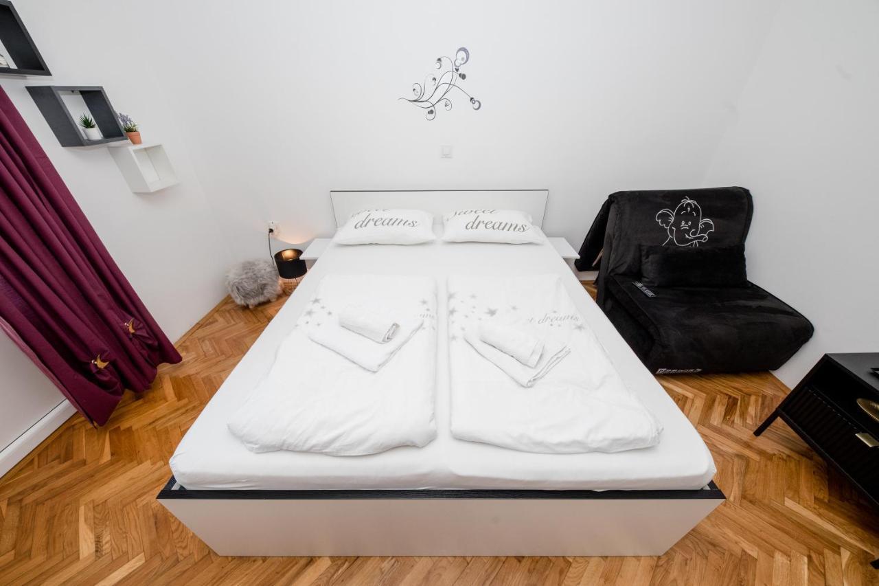 Apartmani Ana & Milo Lopar Bagian luar foto