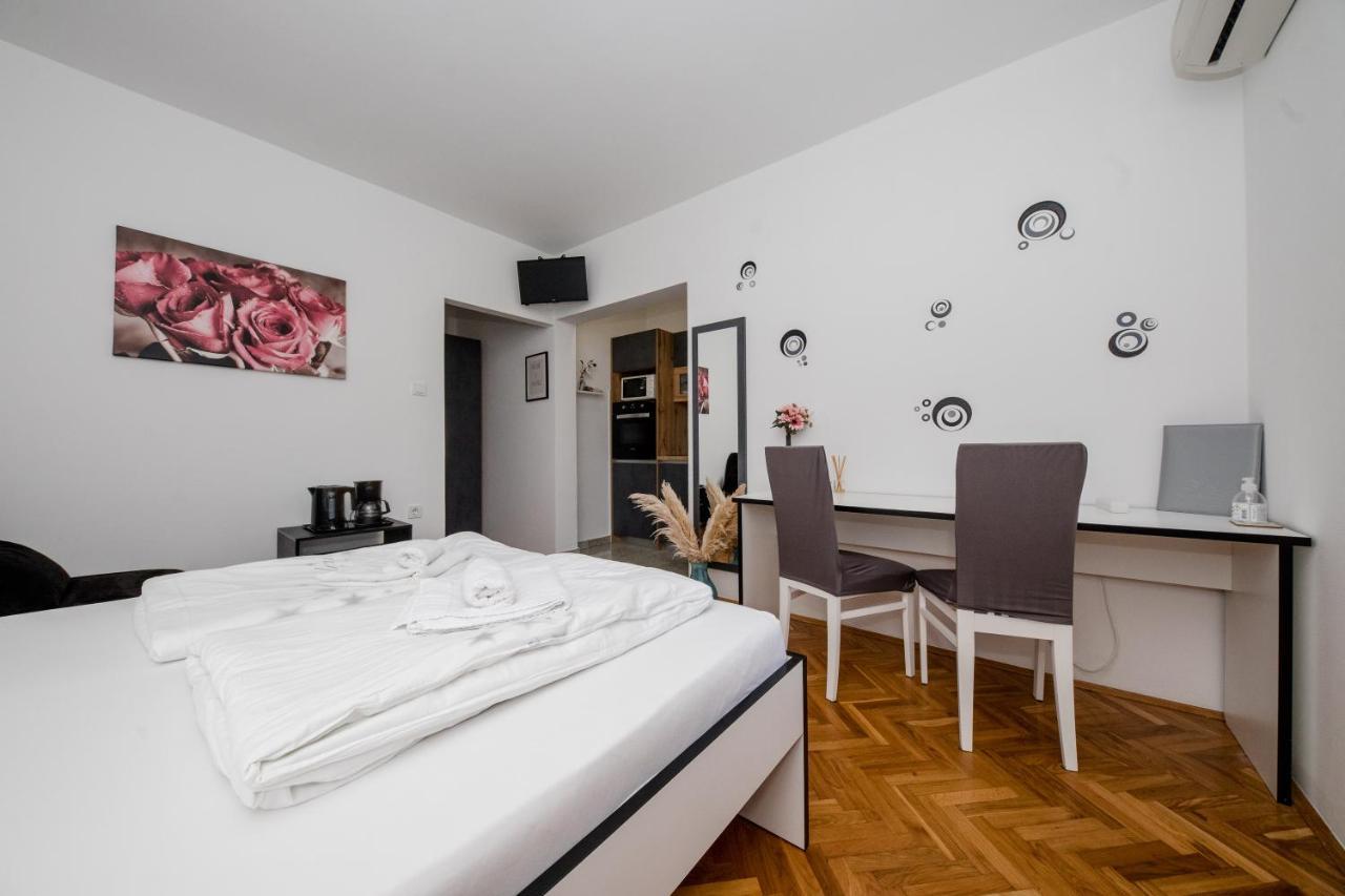 Apartmani Ana & Milo Lopar Bagian luar foto