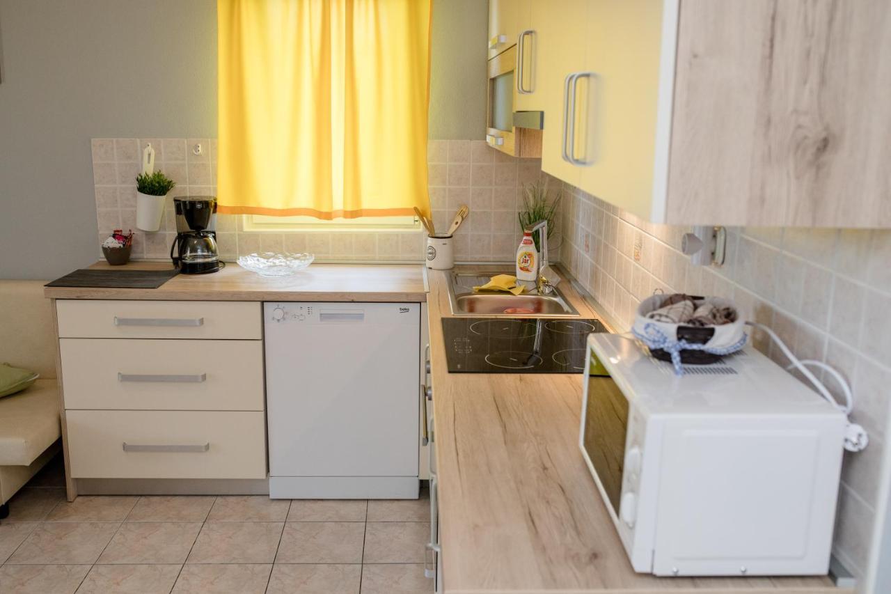 Apartmani Ana & Milo Lopar Bagian luar foto